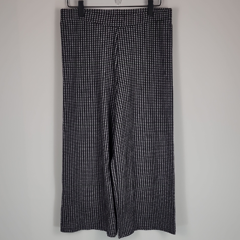 Zara's Gingham Stretch Women's Black and White Checkered Cropped Pants